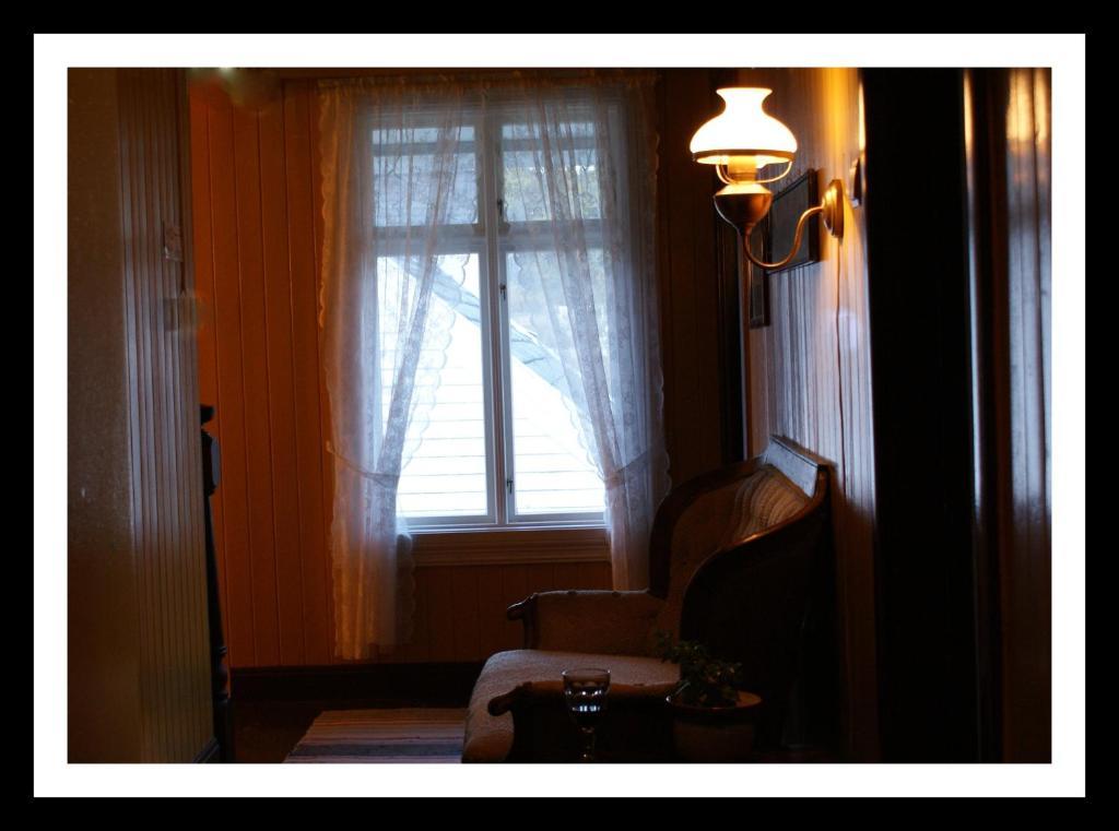 Paulsens Hotel Lyngdal Kültér fotó