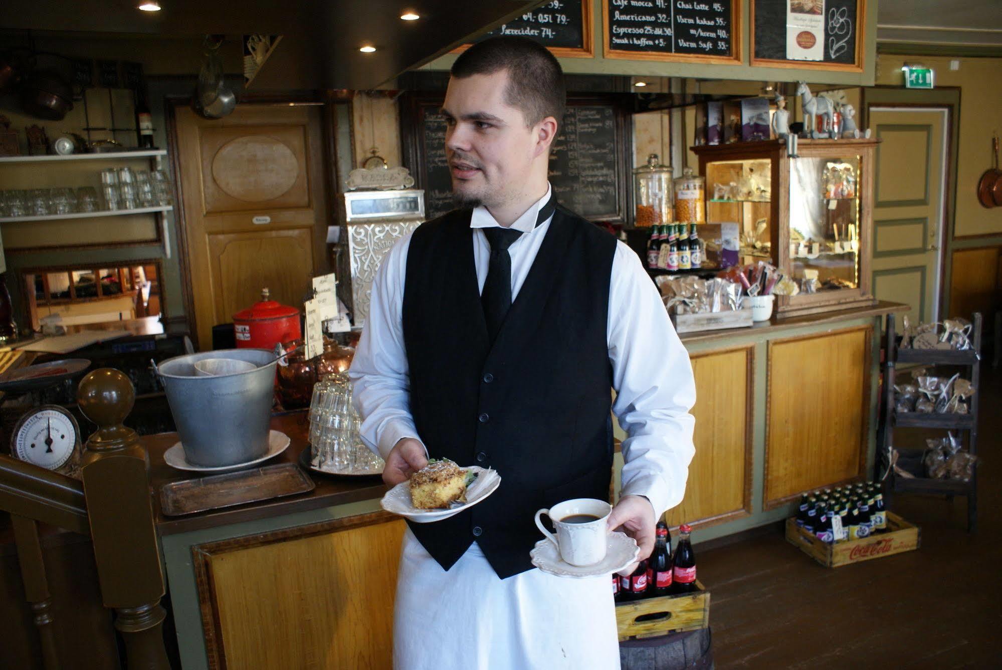 Paulsens Hotel Lyngdal Kültér fotó