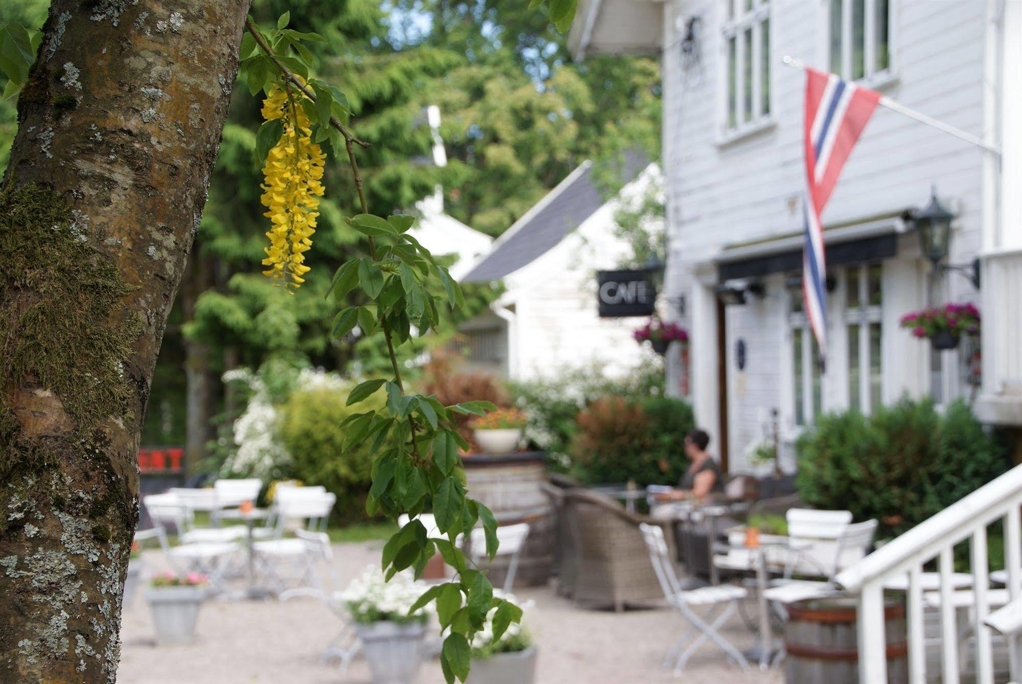 Paulsens Hotel Lyngdal Kültér fotó